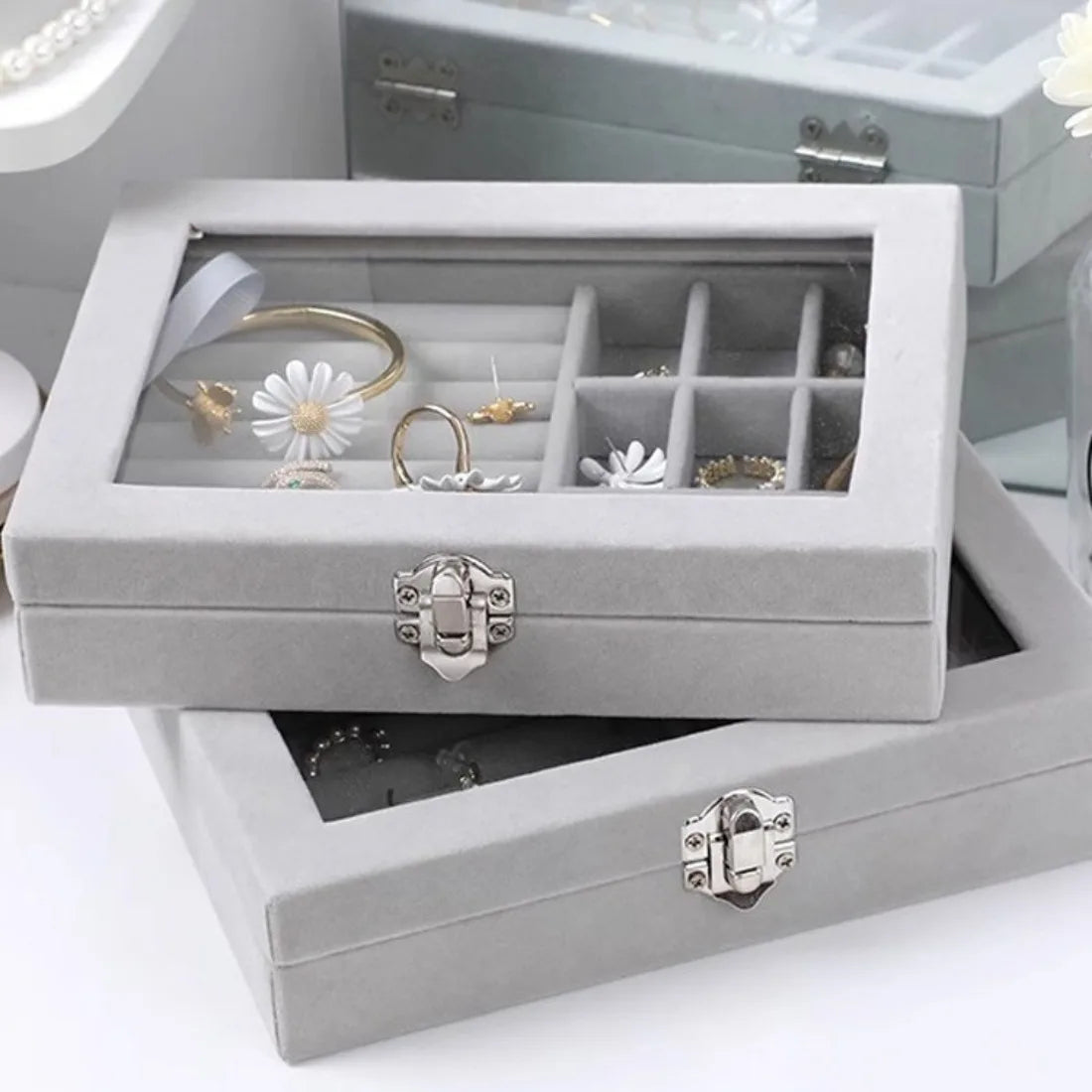 Flannel Jewelry Storage Box – Dustproof & Anti-Oxidation Case for Rings & Earrings